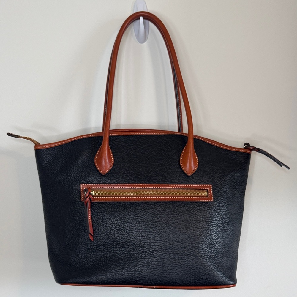 LOW START✨Dooney & Bourke Black and Tan Tote NWOT - Picture 8 of 10